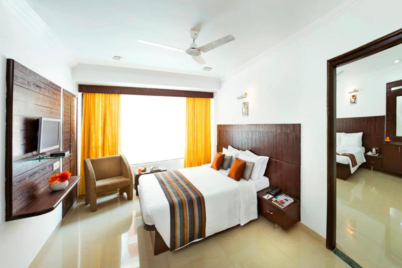 Hotel Shirdi Sai Wada Exteriér fotografie