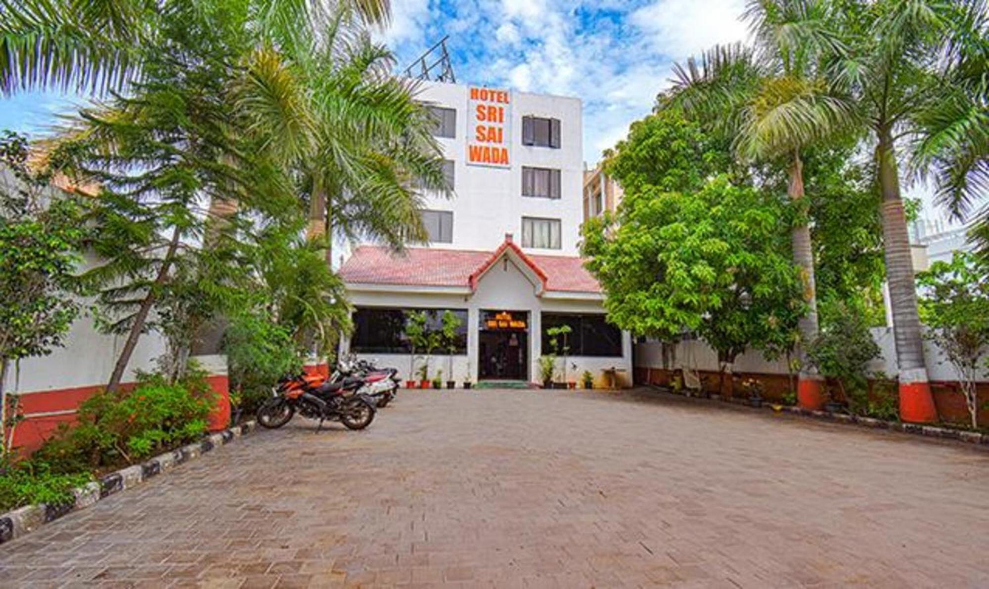 Hotel Shirdi Sai Wada Exteriér fotografie