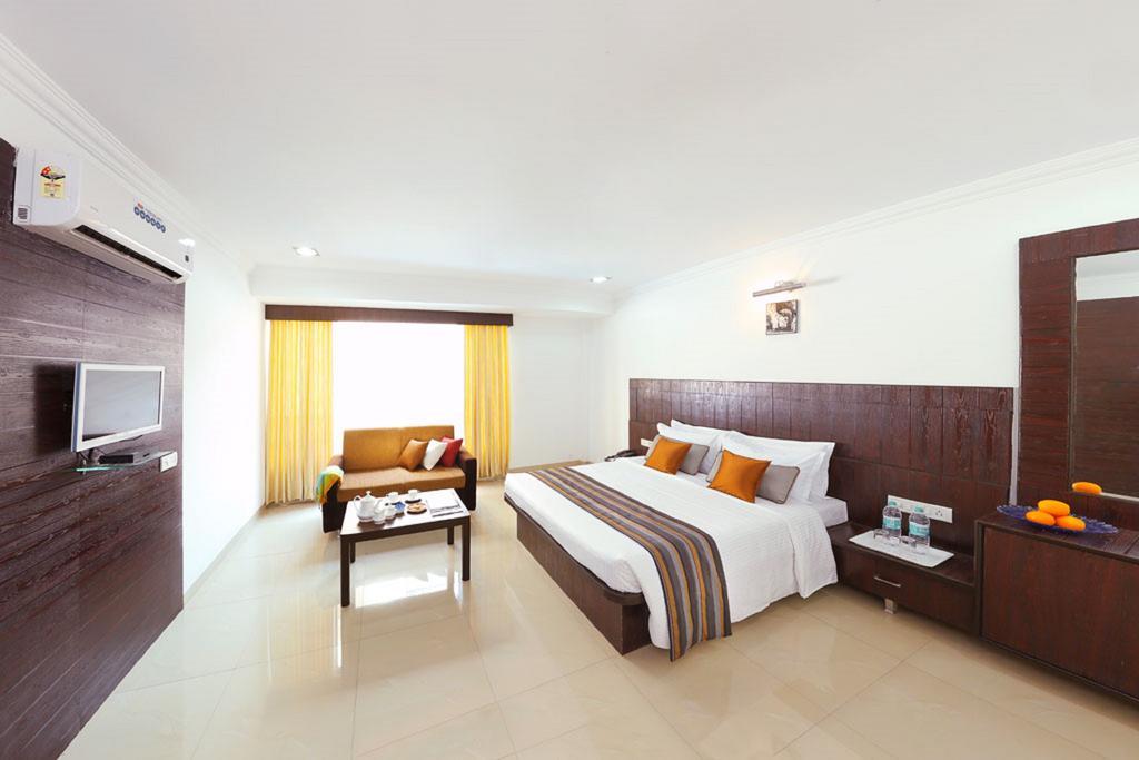 Hotel Shirdi Sai Wada Exteriér fotografie