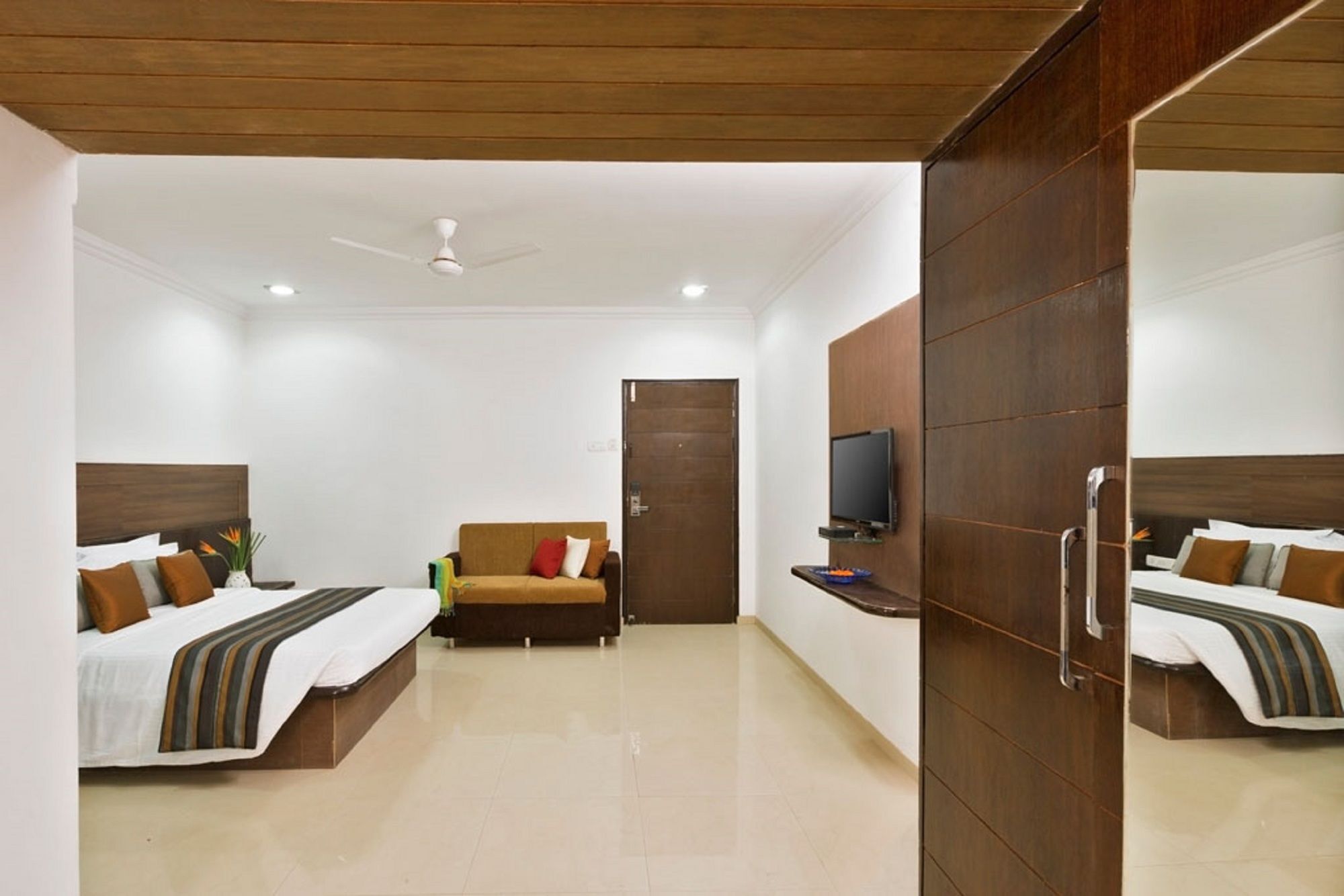 Hotel Shirdi Sai Wada Exteriér fotografie